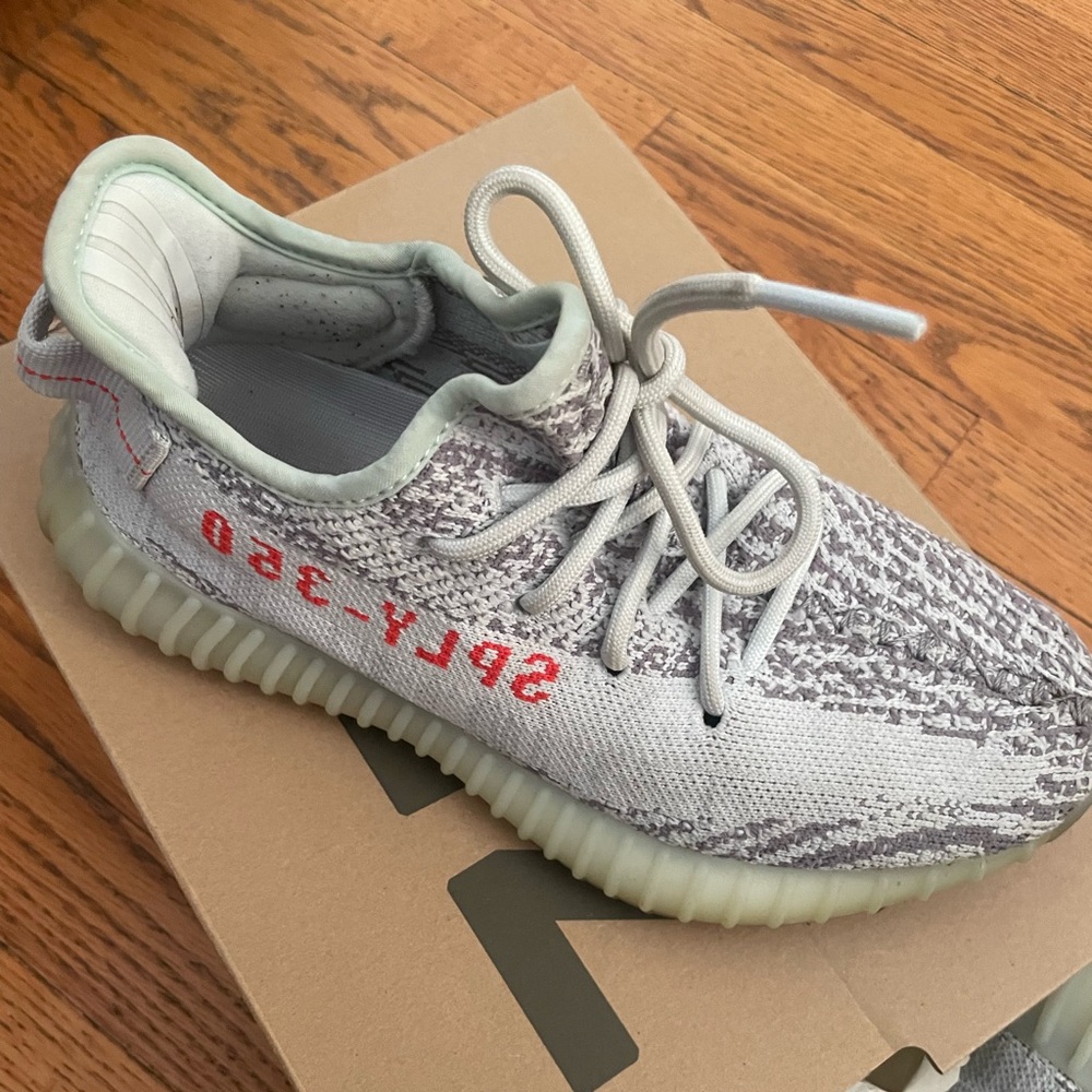 Yeezy Boost 350 V2 Sneakers Unisex